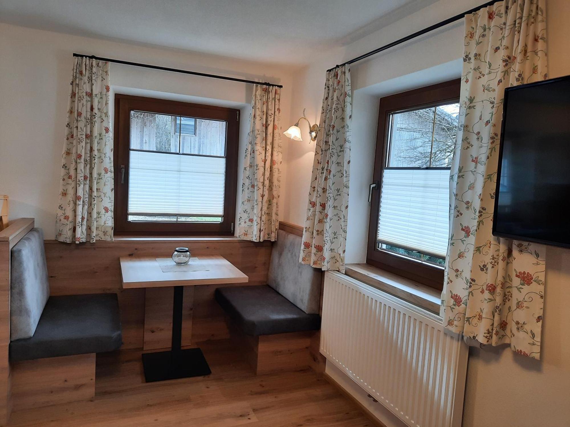 Haus Traudl Apartment ไมย์อาโฮเฟิน ภายนอก รูปภาพ